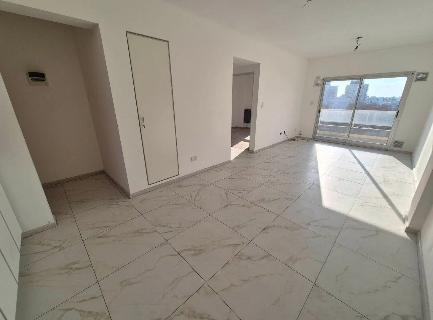 VENTA DEPARTAMENTO 2 AMBIENTES CON BALCÓN 4