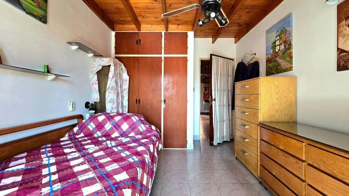 CASA CHALET 4 AMB COCHERA PATIO PARRILLA TERRAZAS 2
