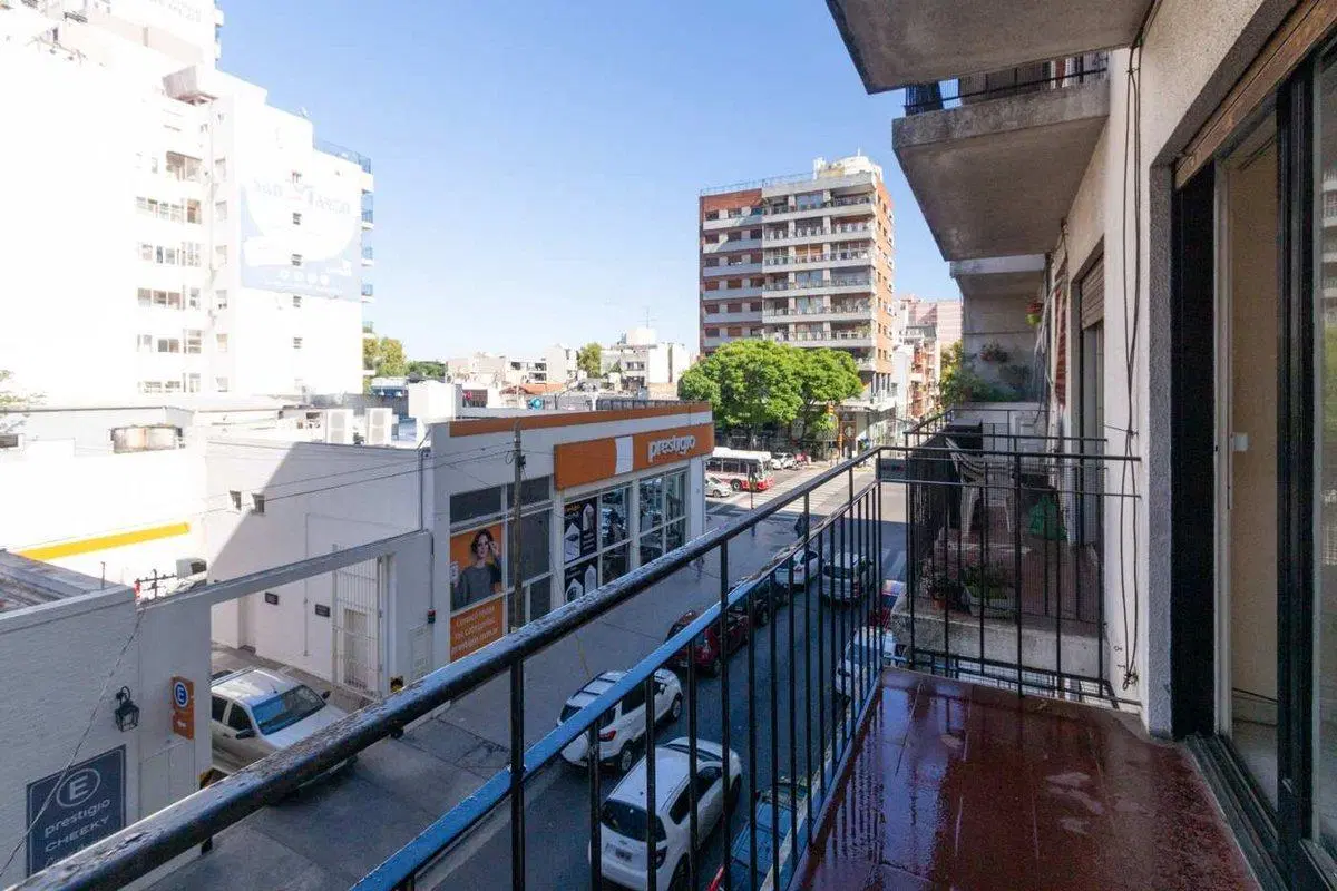 DEPARTAMENTO  2 AMBIENTES RAMOS MEJIA CENTRO 4