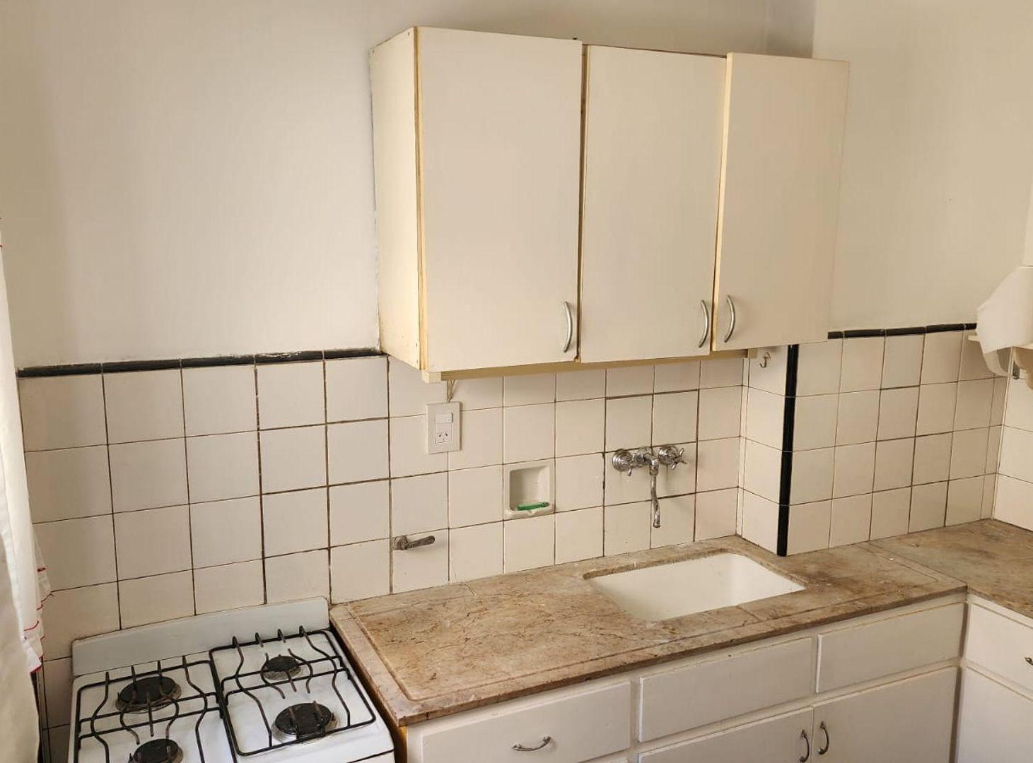 Foto de Dpto 3 ambiente, 2 balcón Exc. ubicación todo luz, imagen 3