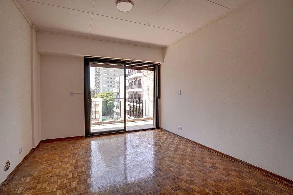 DEPARTAMENTO 4 AMB + DEP C/BALCON/COCHERA BELGRANO 3