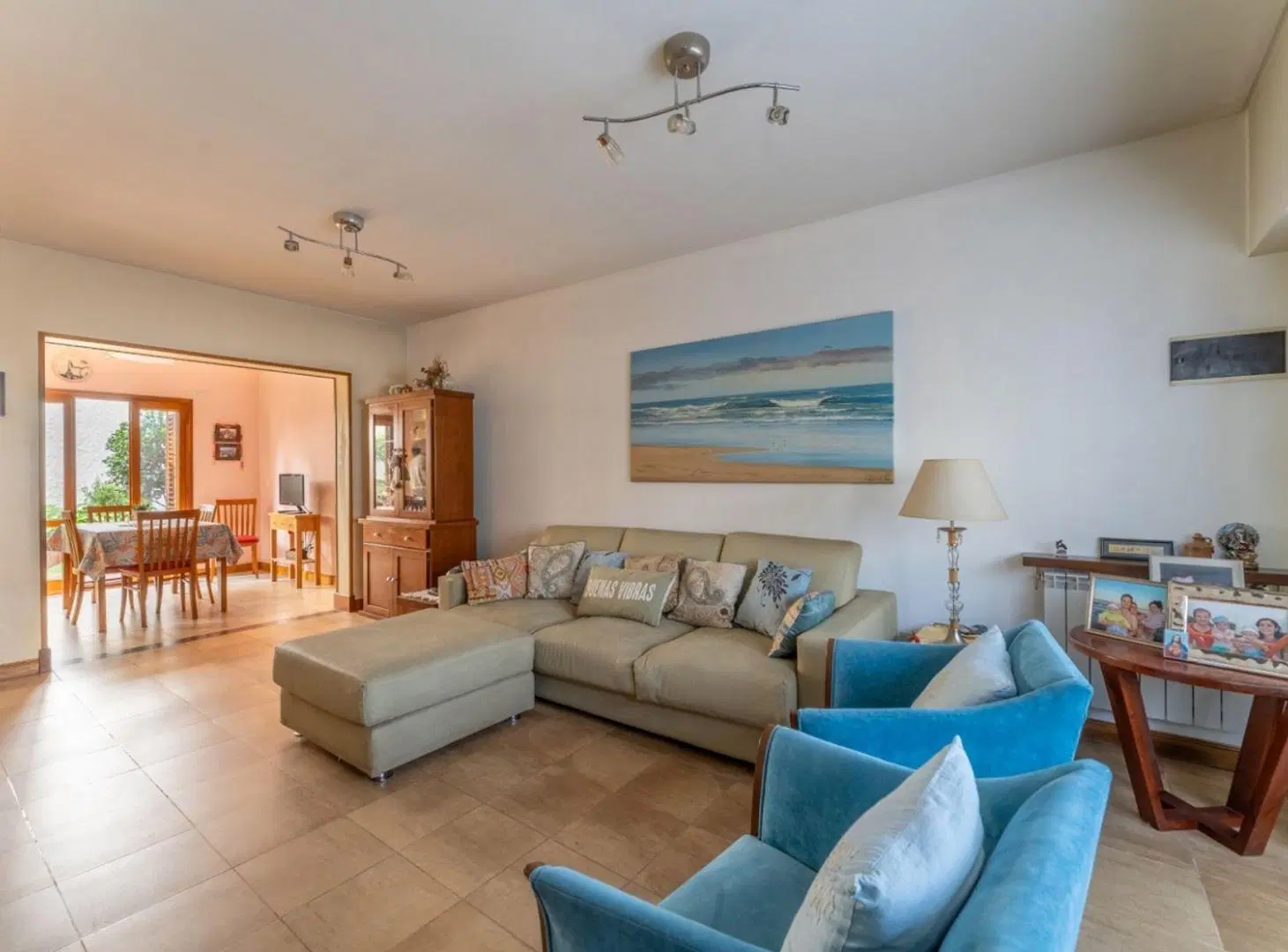 Casa Nueva 6 ambientes  jardín  parrilla cochera 3