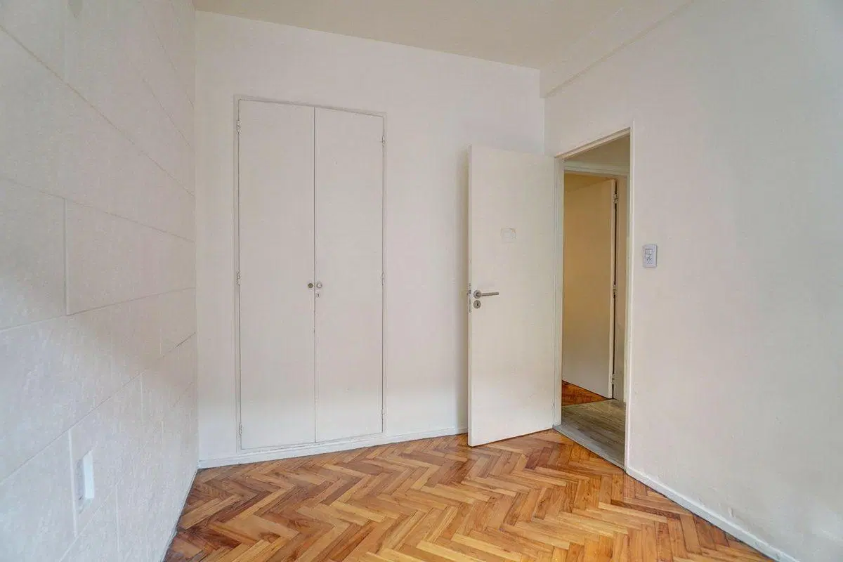 Venta Departamento 3 Amb c/ Patio Reciclado Flores 8