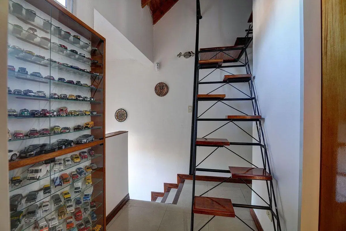 Venta PH 2 amb + altillo con patio Monte Castro 8