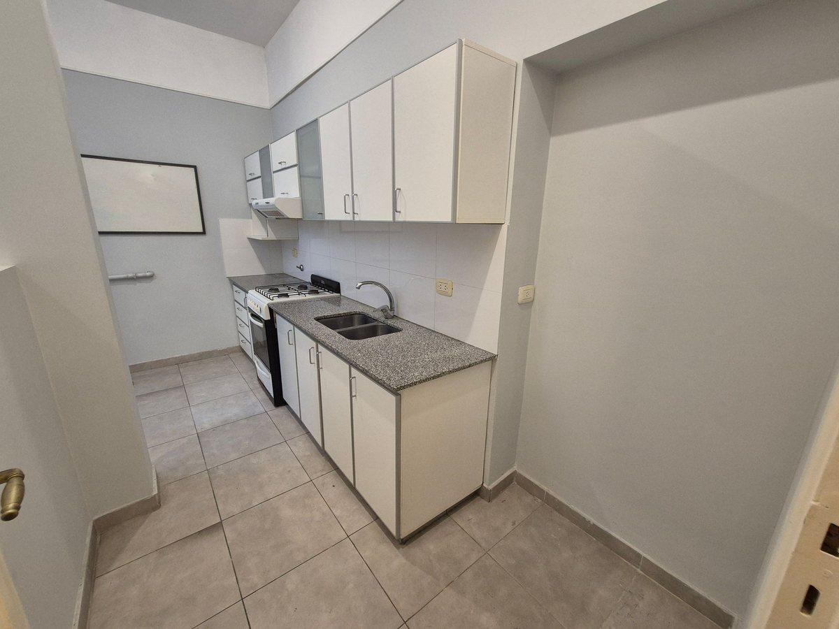 Foto de Venta departamento 3 Amb Modernizado en Almagro, imagen 2
