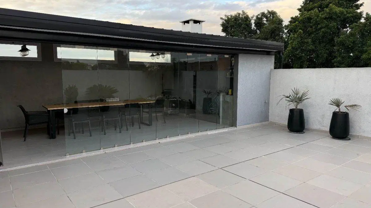Casa 3 ambientes CON QUINCHO Y TERRAZA + Galpón 5