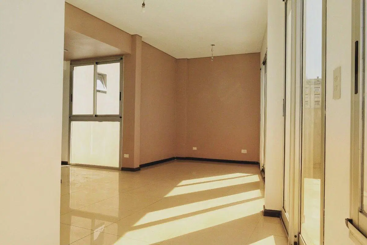ALQUILER MONOAMBIENTE  BALCÓN GDE COCHERA 2