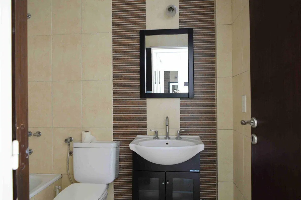 ALQUILER MONOAMBIENTE  BALCÓN GDE COCHERA 3