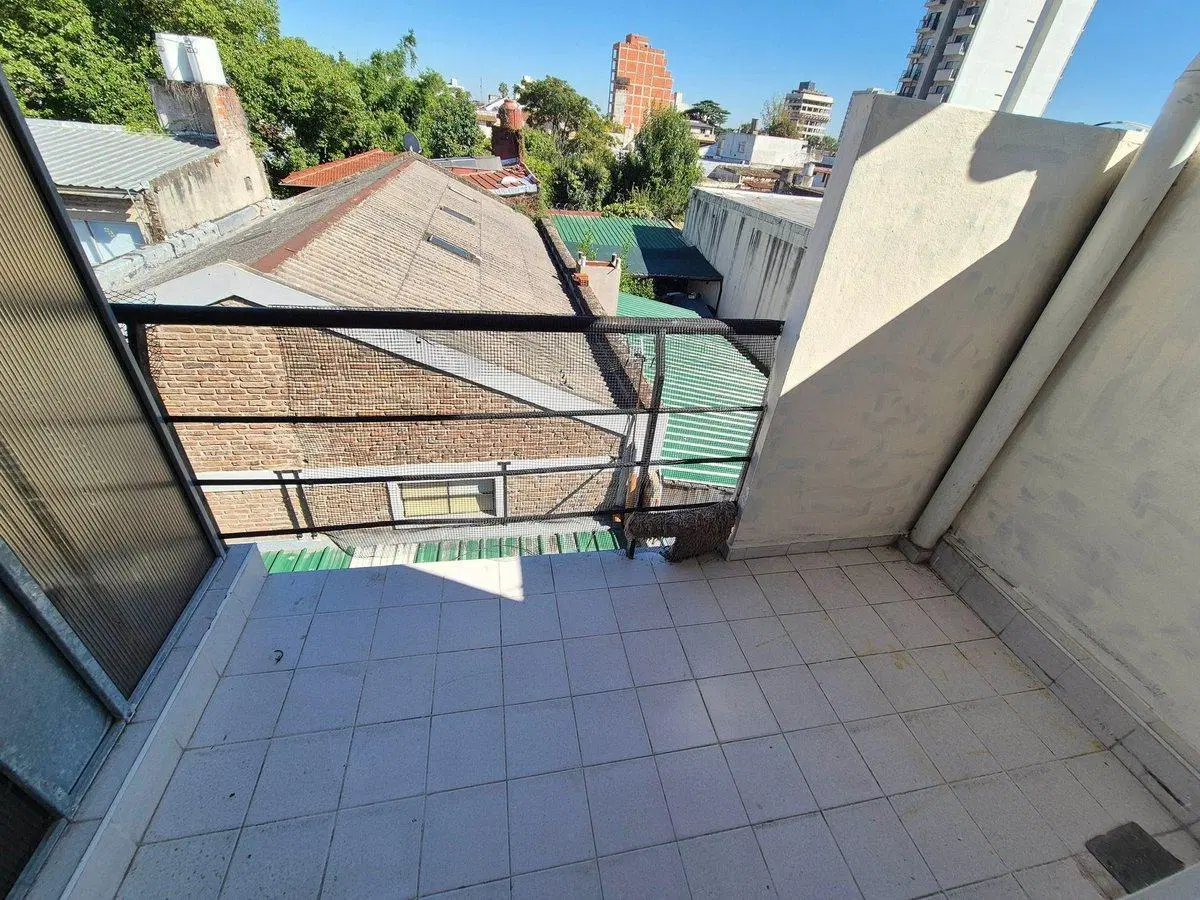 VENTA 2 AMBIENTES EN LOFT CON BALCON CASEROS 3