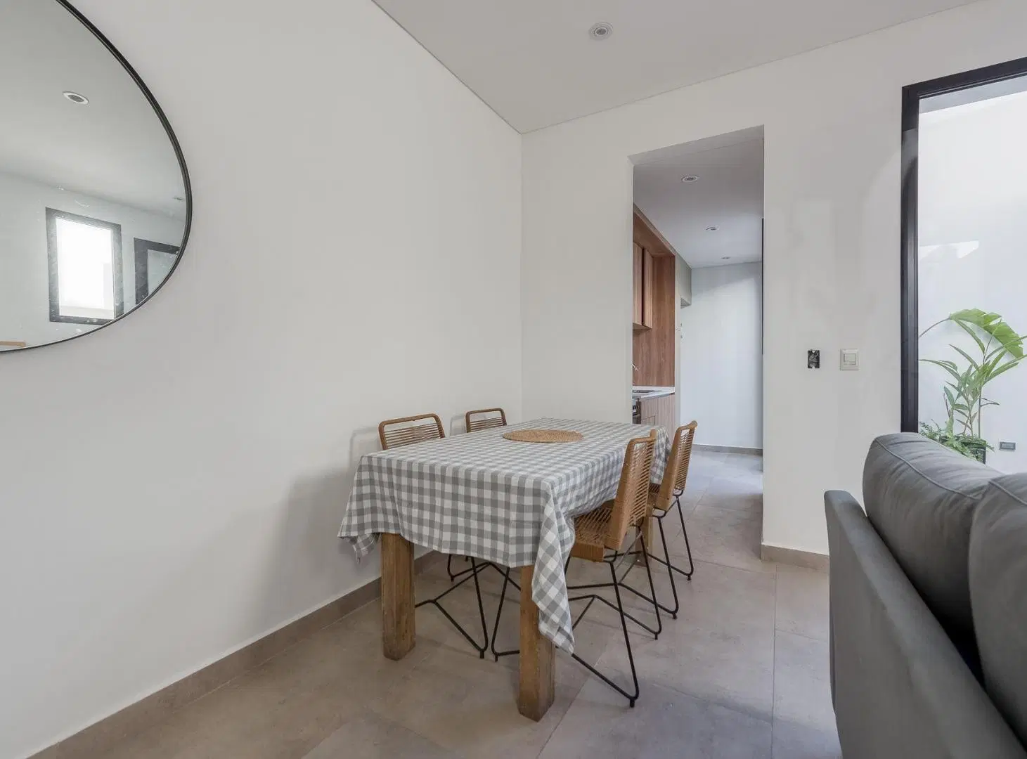 Venta PH 2,5 Ambs A NUEVO con Patio y Terraza 3