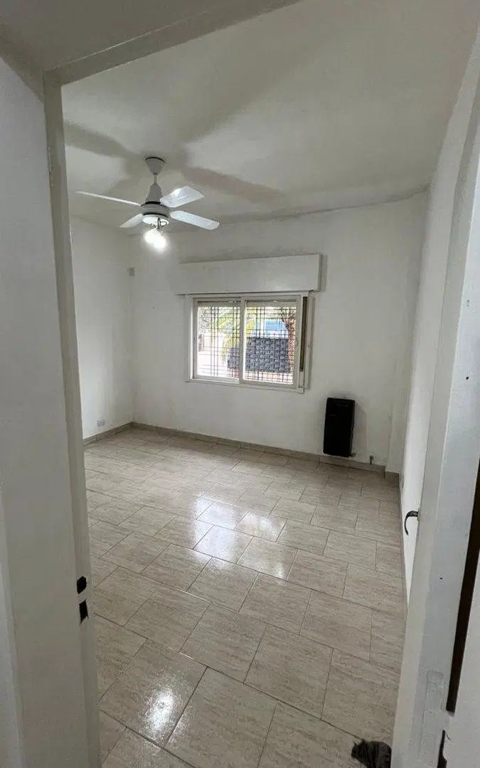 Casa 3 ambientes + Departamento 2 ambientes APTO 5