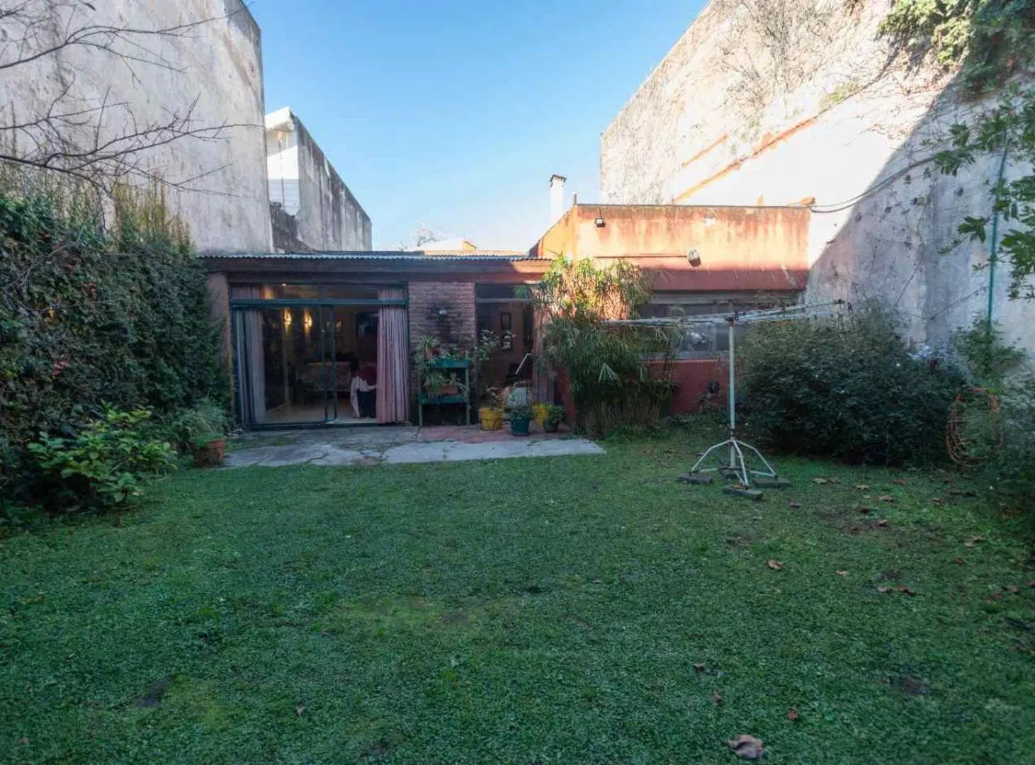 VENTA PH 4 DORMITORIOS en PLANTA BAJA con PARQUE 4