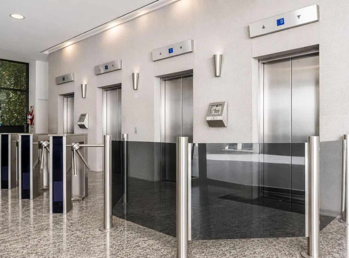 ALQUILER PISO OFICINA CORPORATIVA con 4 COCHERAS 5