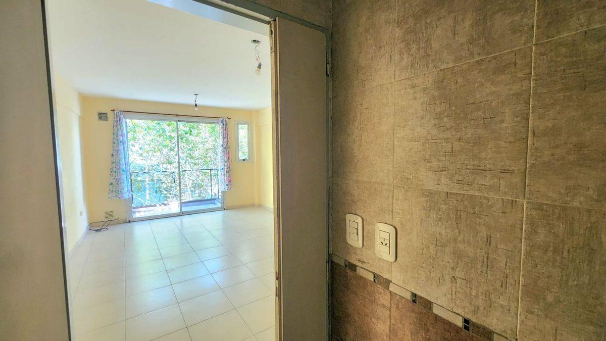 Foto de Monoambiente balcón, Excelente ubicación, imagen 2