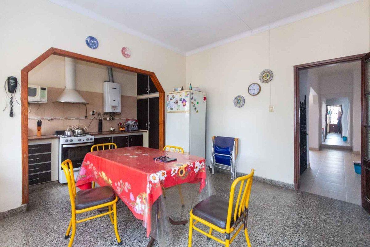 Foto de PH 4 AMBIENTES CON PATIO EN PLANTA BAJA, imagen 1
