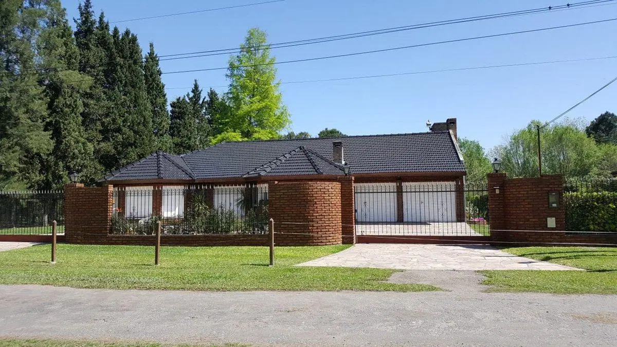 Venta casa Barrio Cerrado Melazzi Ezeiza 2500m2 2