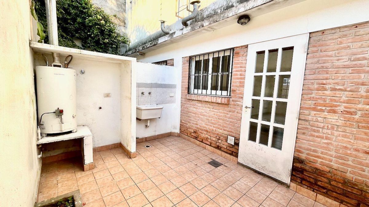 Foto de VENTA PH 2 ambientes Ramos Mejia PB Patio 55m2, imagen 2