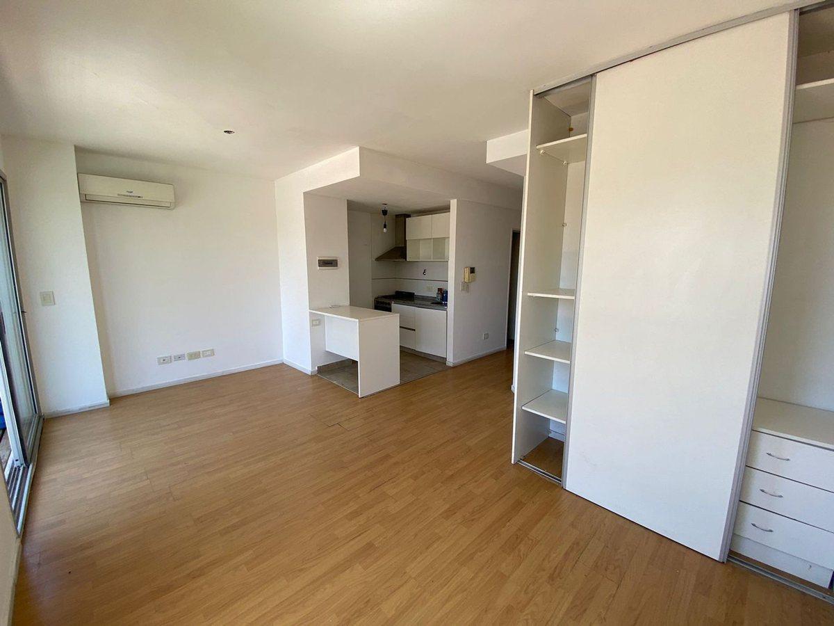 Foto de ALQUILER MONOAMBIENTE EN SÁENZ PEÑA EXC UBICACIÓN, imagen 1