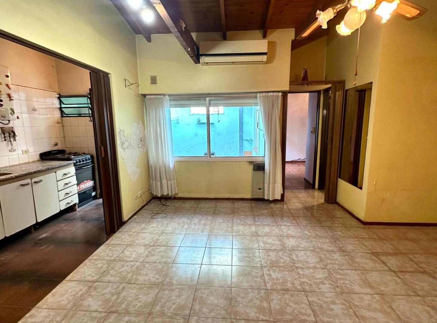 Foto de VENTA DPTO 2 AMB / PATIO / LUMINOSO 61 MTROS, imagen 3