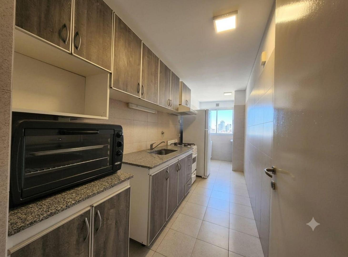 Foto de VENTA DEPARTAMENTO 4 AMB COCHERA VERSALLES, imagen 1