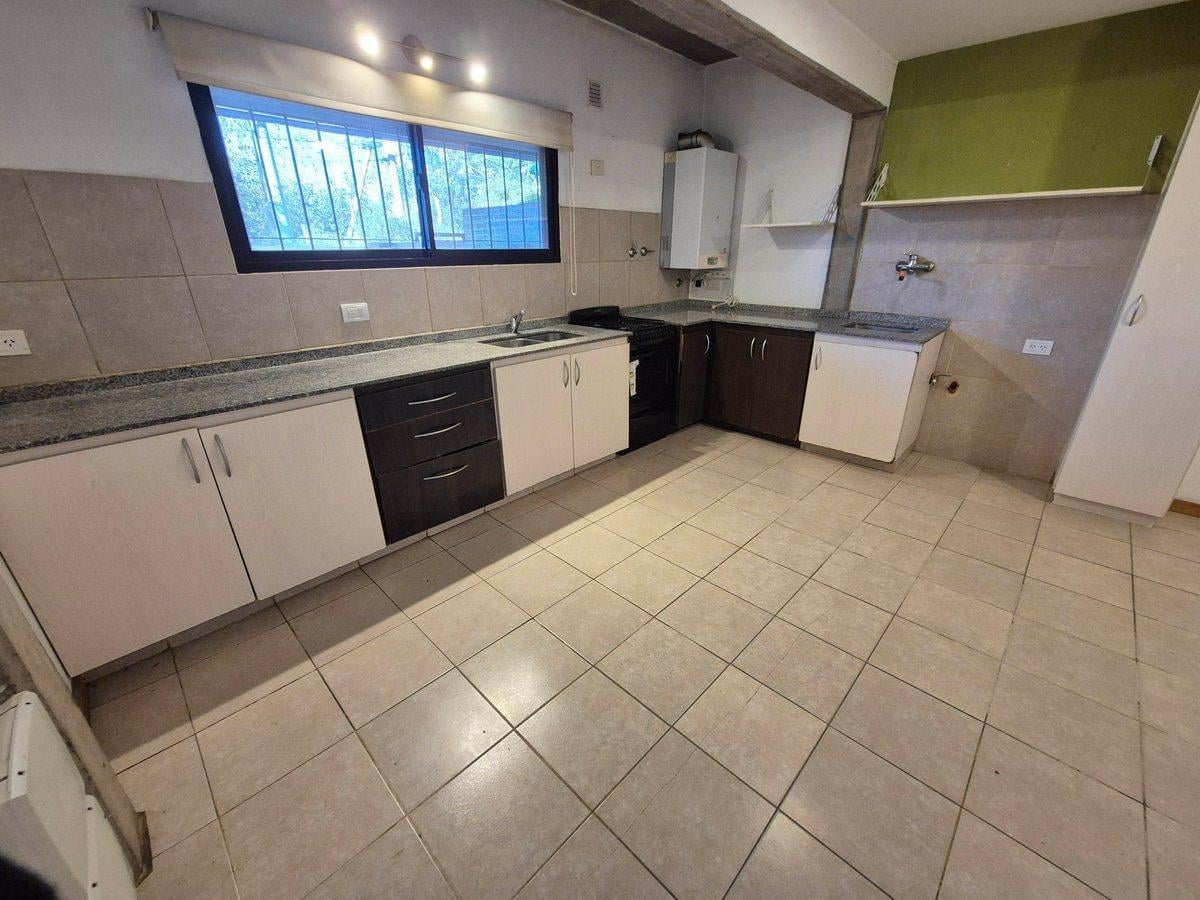 Foto de PH DÚPLEX 4 AMB. VENTA BECCAR JARDÍN COCHERA, imagen 3