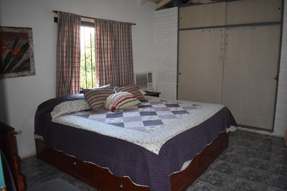 Foto de Casa 4 ambientes + Depto 2 amb en CLAYPOLE, imagen 5