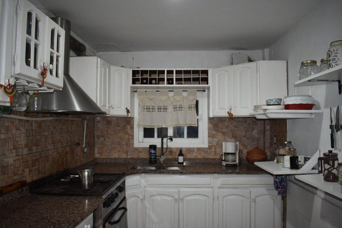 Foto de Casa 4 ambientes + Depto 2 amb en CLAYPOLE, imagen 2