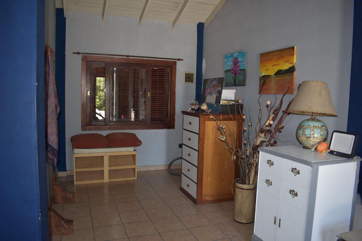 Foto de Casa 4 ambientes + Depto 2 amb en CLAYPOLE, imagen 3