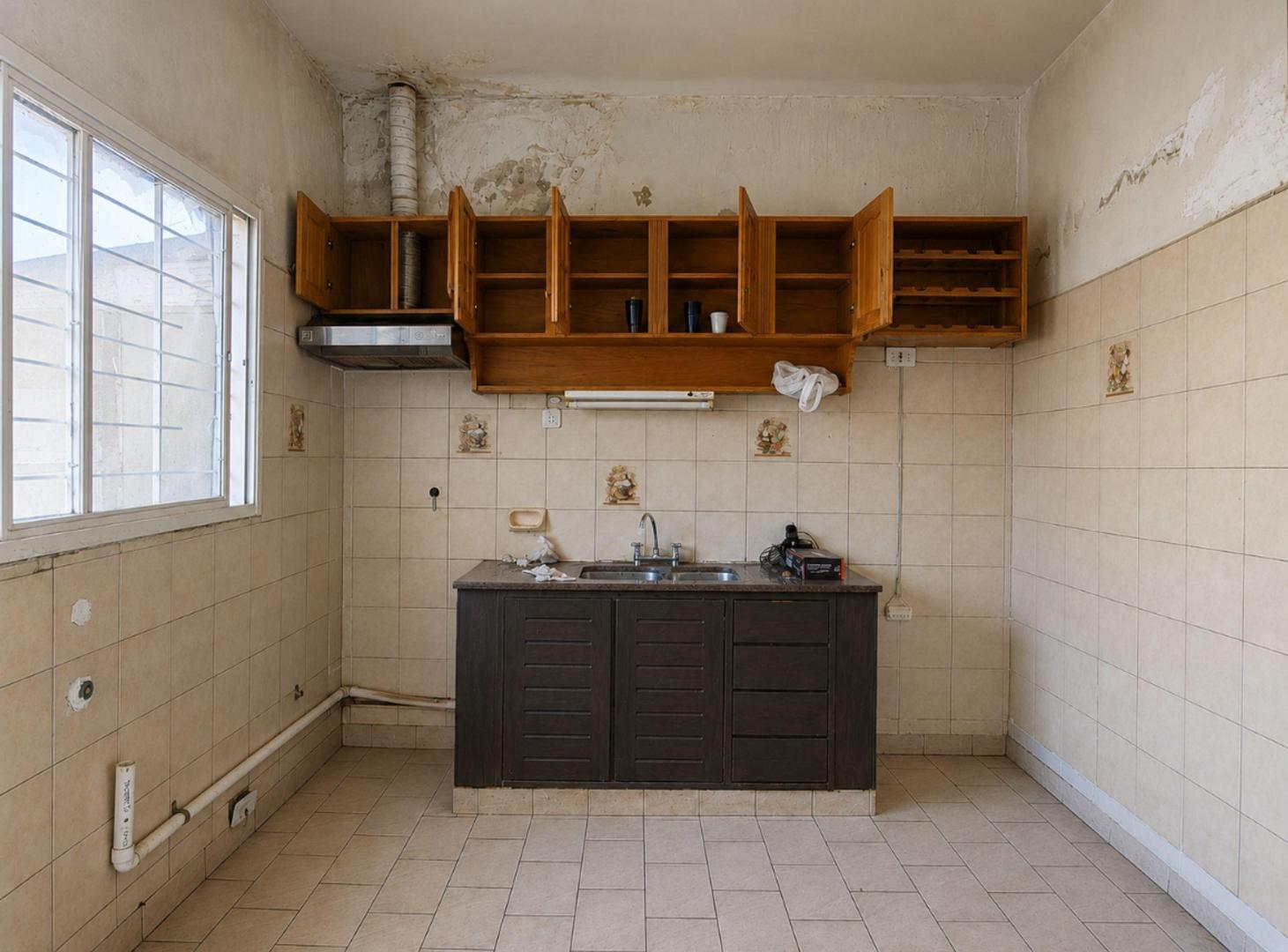 Foto de VENTA CASA 3 AMBIENTES LOTE PROPIO PATIO COCHERA!!, imagen 2