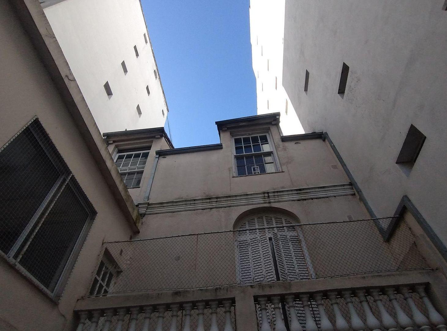 Foto de VENTA DE LOTE EN FLORES 1200 m2 VENDIBLE APROX., imagen 2