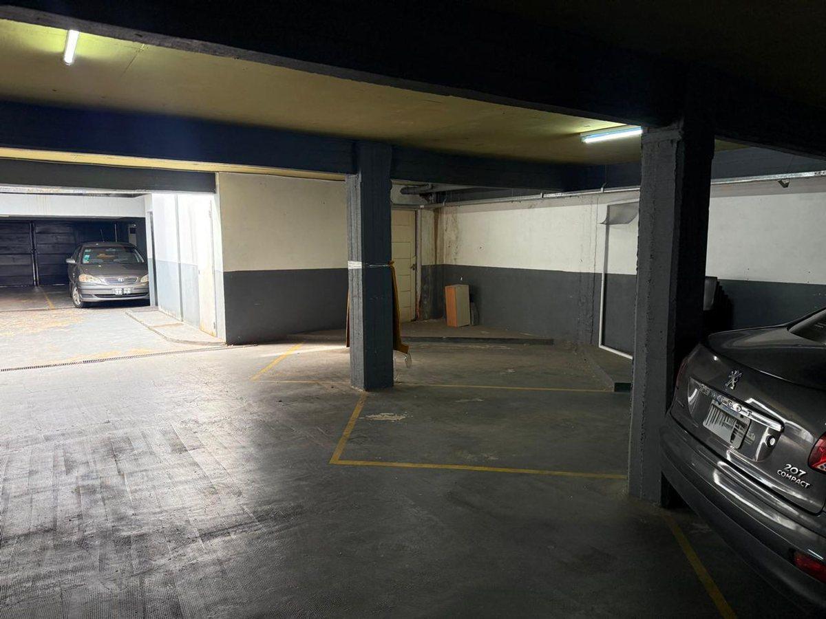 Foto de VENTA Cochera fija cubierta - Villa Urquiza, imagen 1
