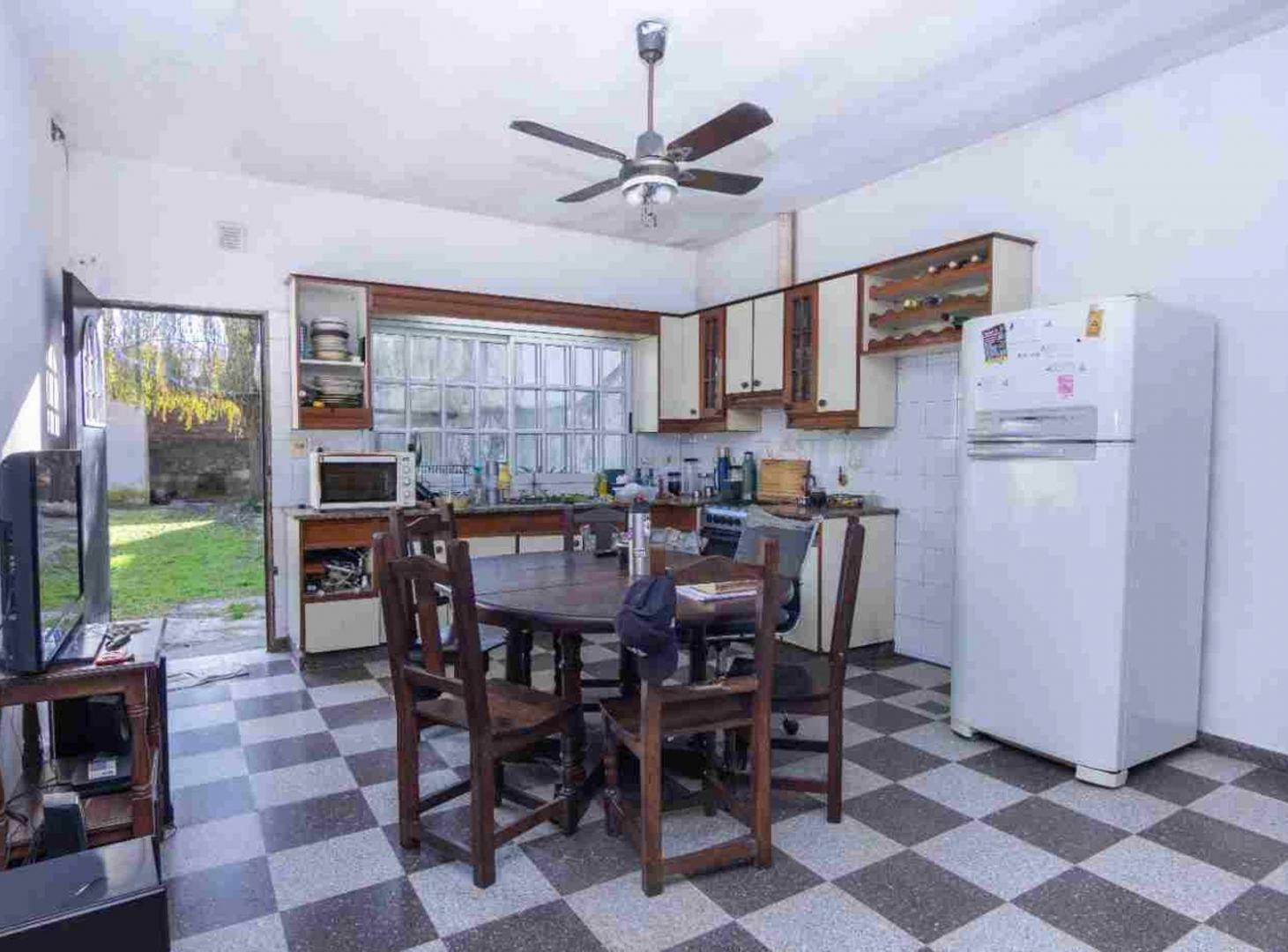 Foto de CASA 3 AMB. COCHERA FONDO LIBRE, LOTE PROPIO 365m2, imagen 1