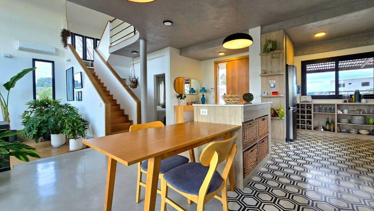 Foto de VENTA CASA DE DISEÑO - PILAR- Acepta prop. en pago, imagen 2