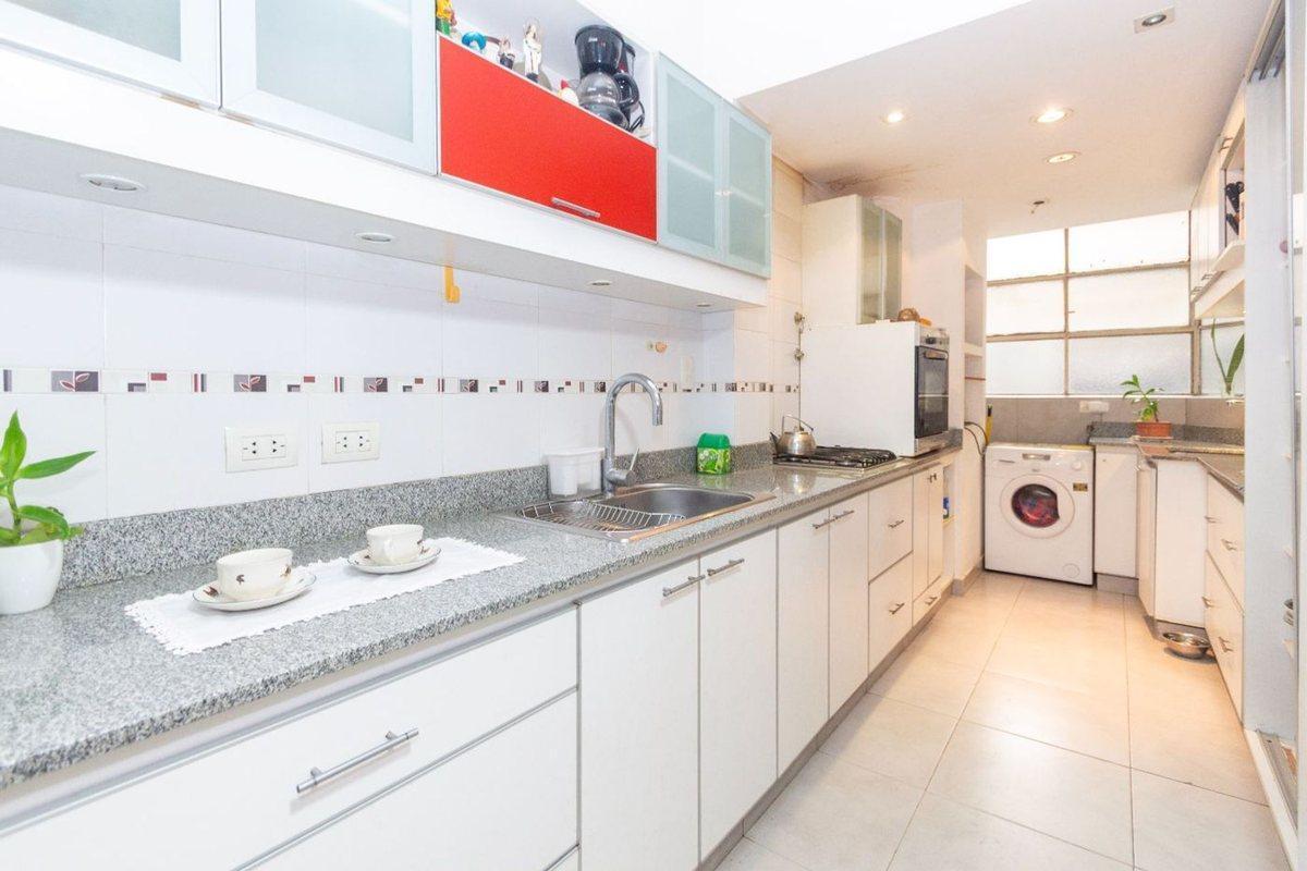 Foto de Venta Departamento Piso Categ c/ depencia Recoleta, imagen 5