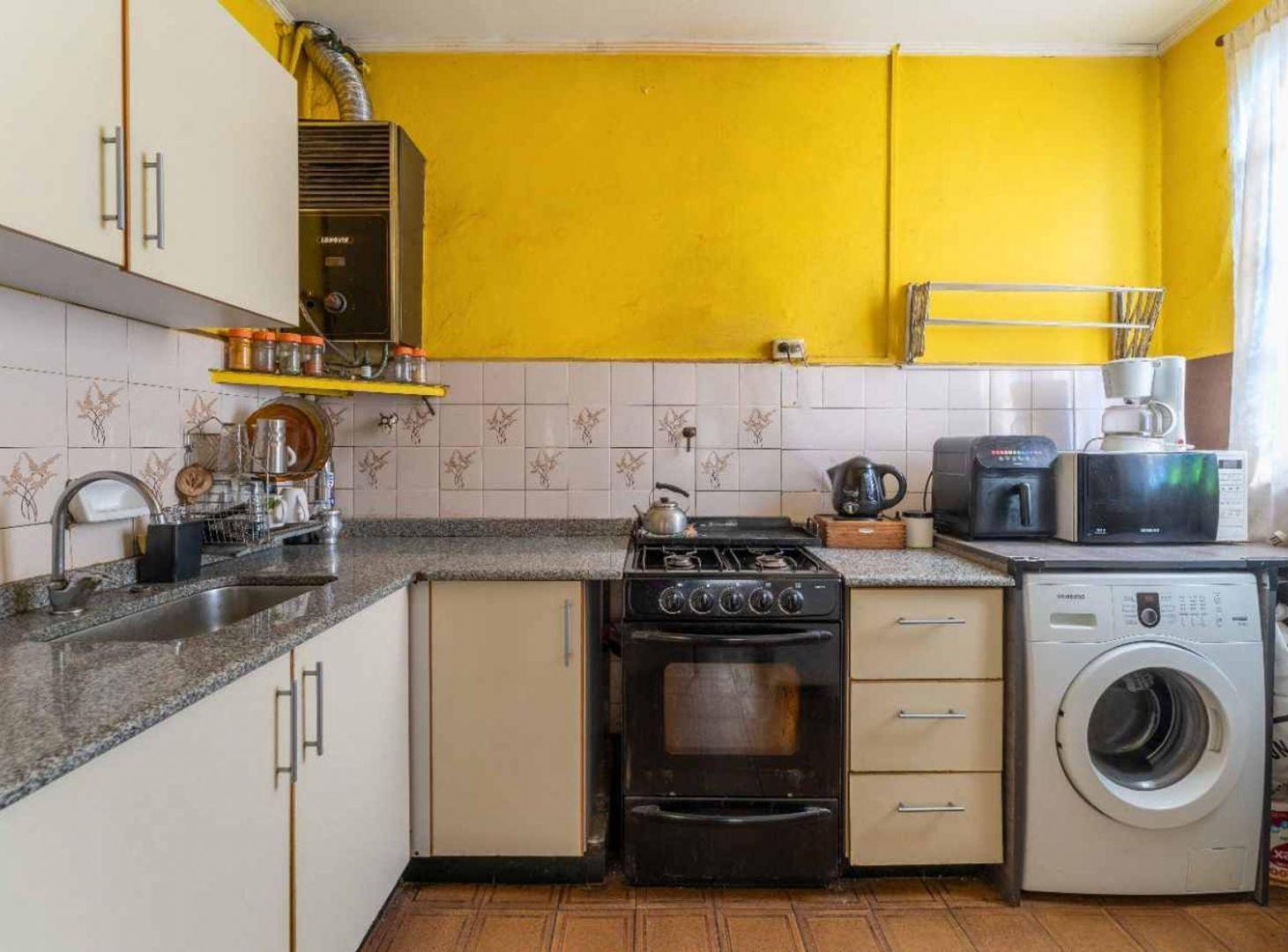 Foto de Venta PH 4 Amb Frente Sol 2Terrazas Ideal Flipping, imagen 3
