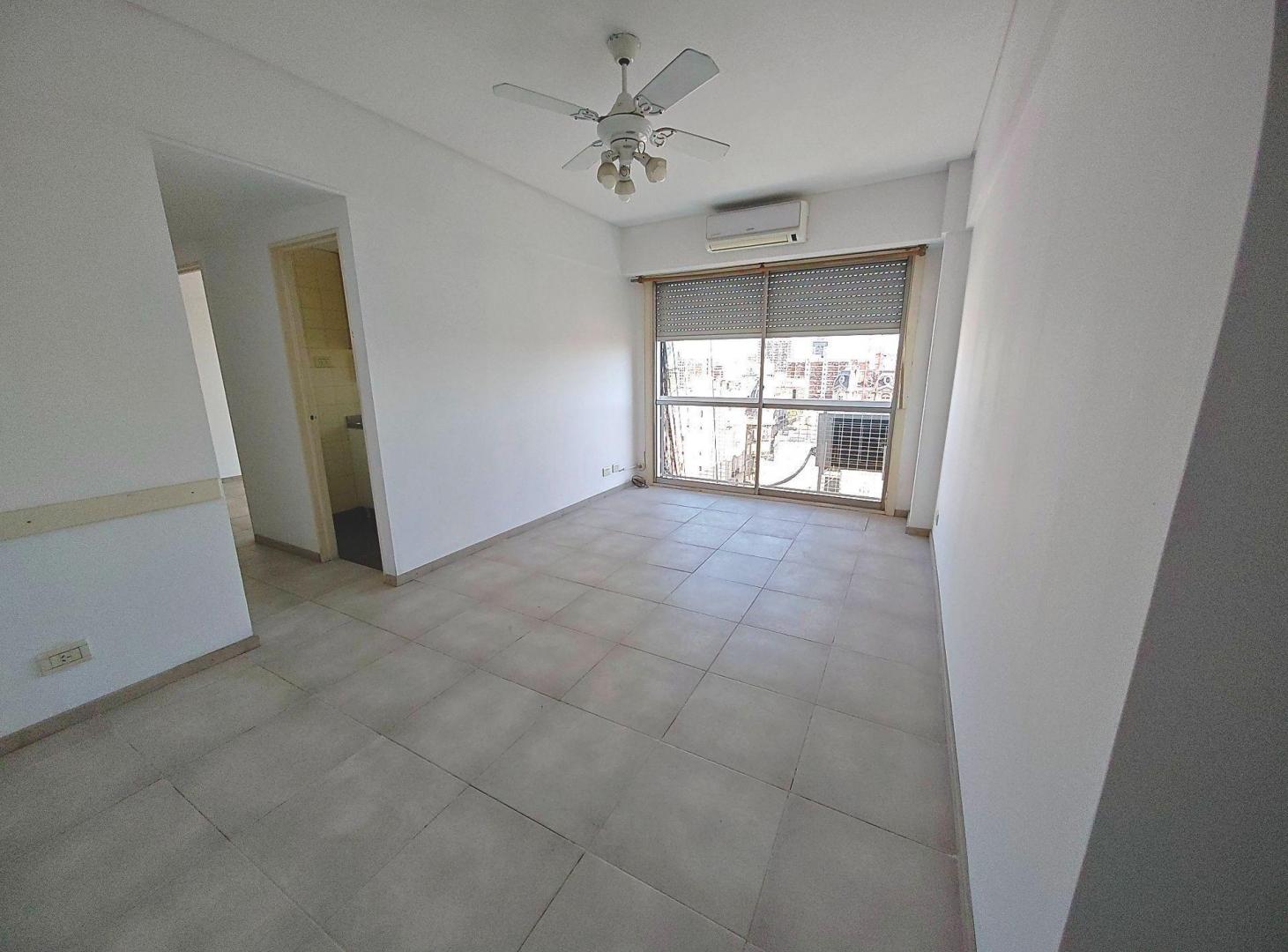 Foto de ALQUILER DEPARTAMENTO 2 AMBIENTES MUY COMODO LUZ!!, imagen 5
