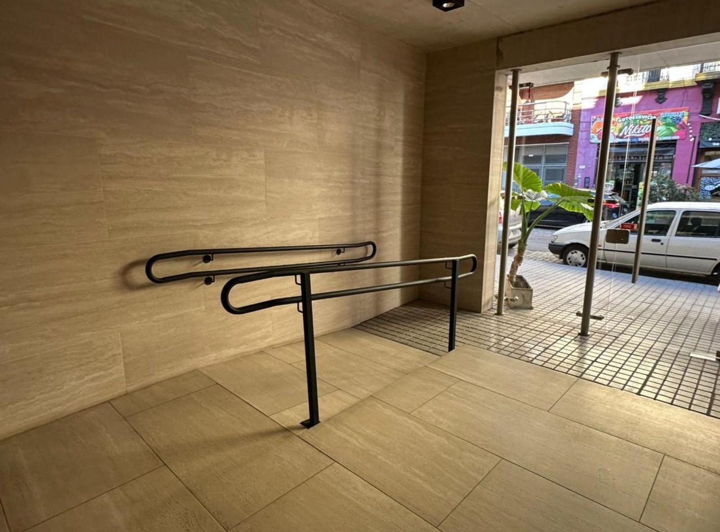 Foto de VENTA DPTO 2 AMB - BALCON/ TERRAZA/ LUMINOSO, imagen 3