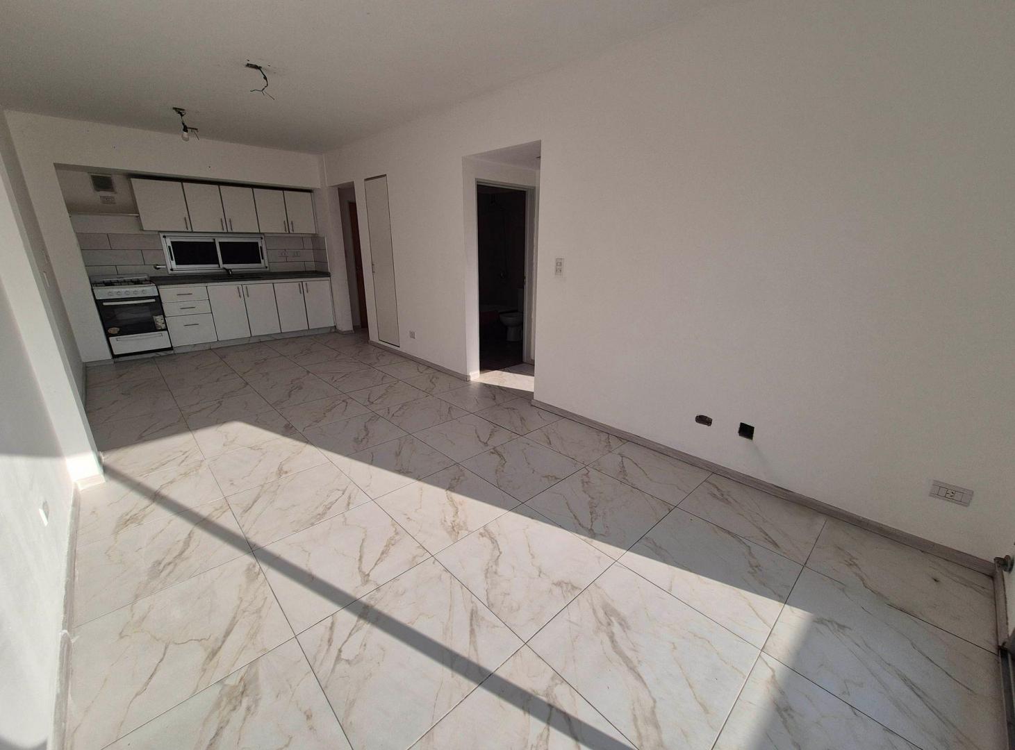 Foto de VENTA DEPARTAMENTO 2 AMBIENTES CON BALCÓN, imagen 2