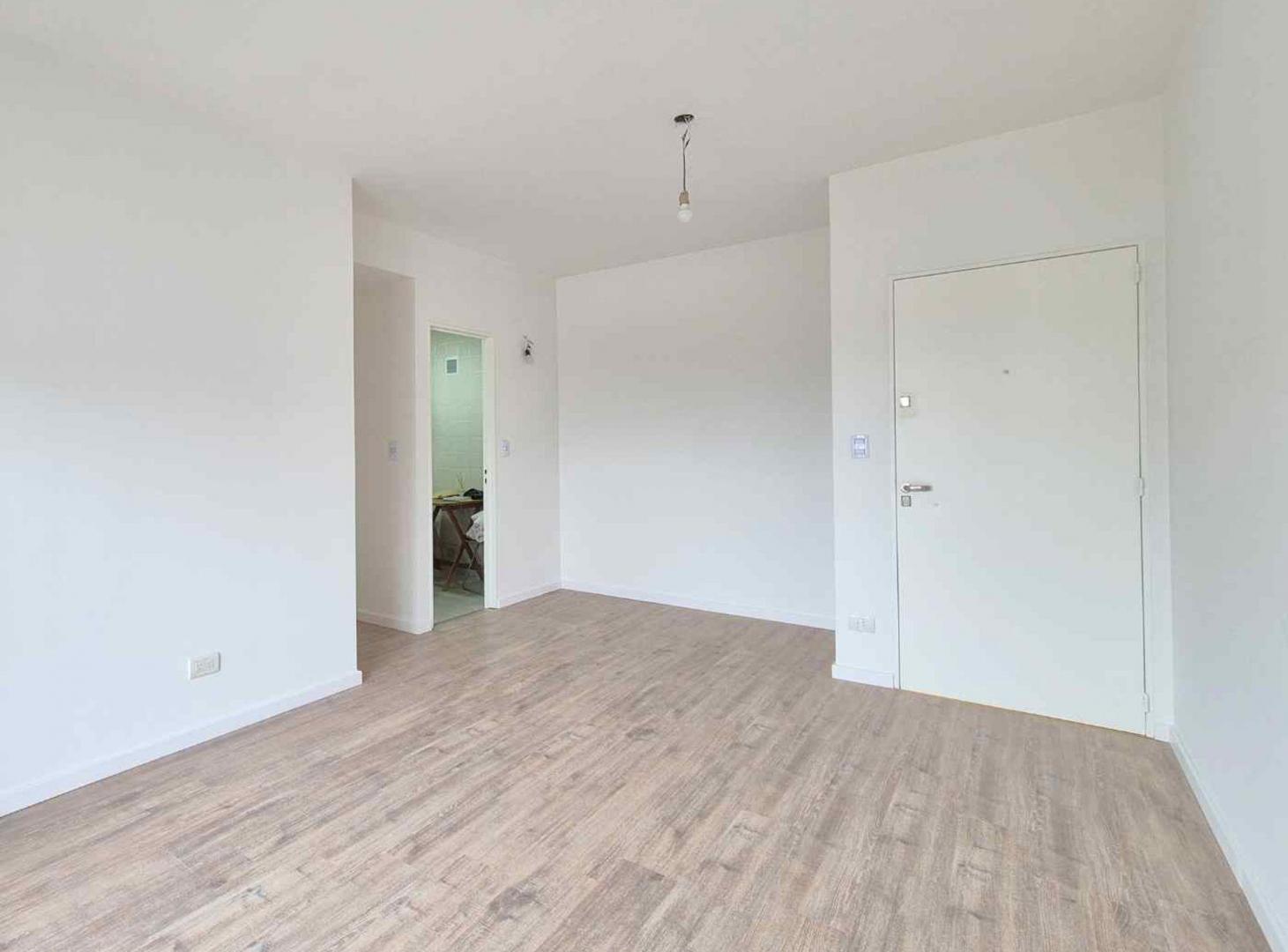 Foto de VENTA DPTO 3 AMBIENTES A NUEVO VILLA GRAL MITRE, imagen 2