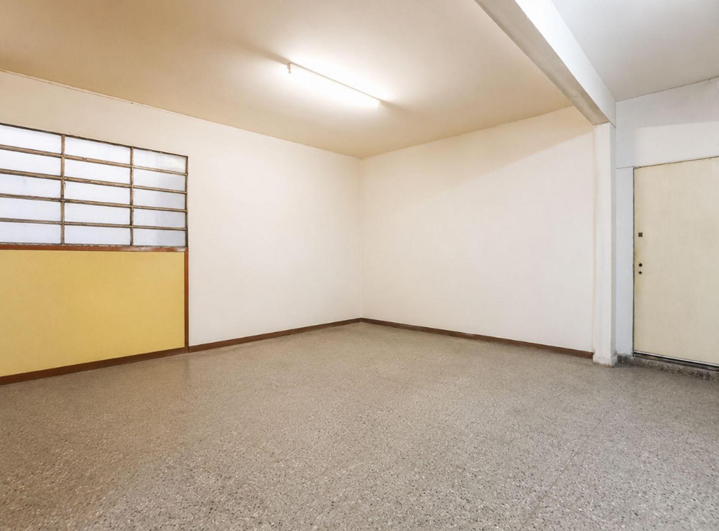 Foto de LOCAL COMERCIAL O DEPÓSITO 135 M2 CON SÓTANO, imagen 5
