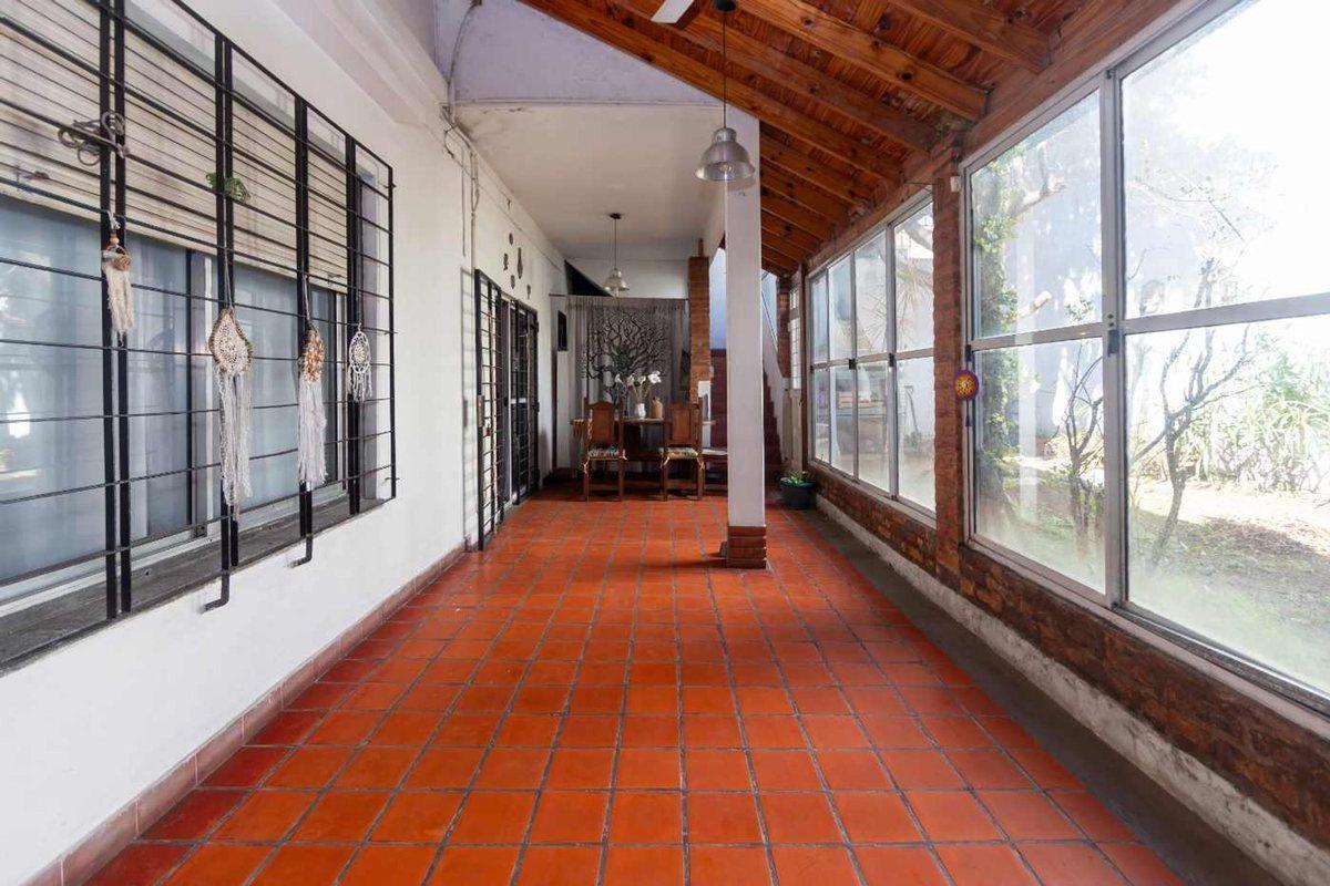 Foto de CASA 4 AMB CON PATIO, TERRAZA Y GARAGE CASEROS, imagen 2