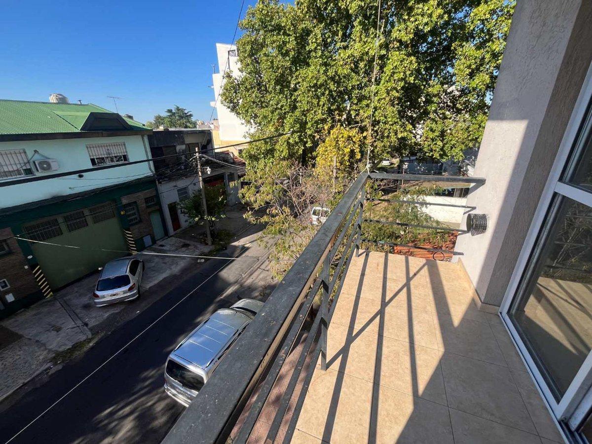 Foto de Monoambiente con Balcón CASEROS Apto Crédito, imagen 4