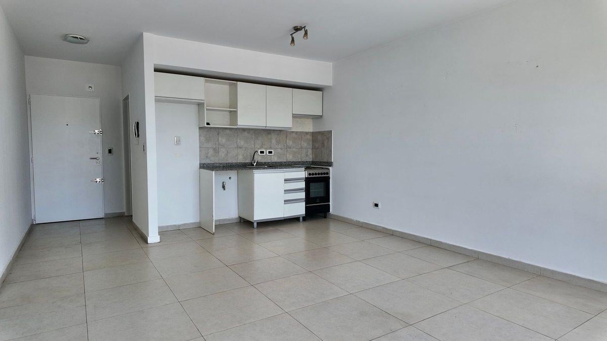 Foto de MONOAMBIENTE EN VENTA EN MATADEROS OPORTUNIDAD, imagen 2