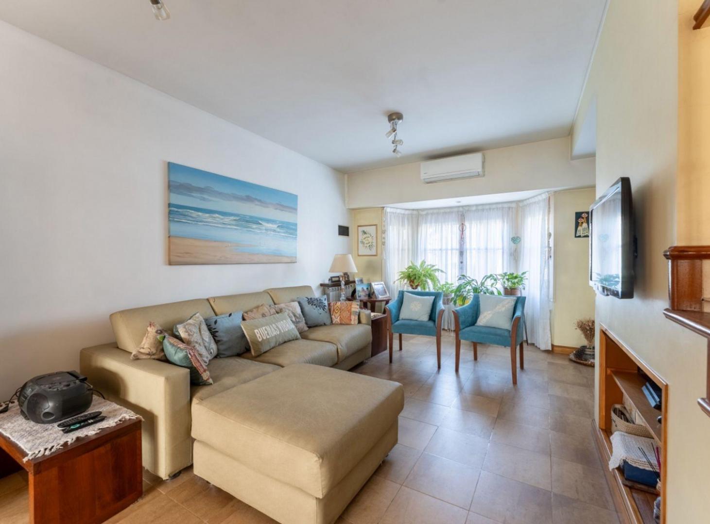 Foto de Casa Nueva 6 ambientes jardín parrilla cochera, imagen 3
