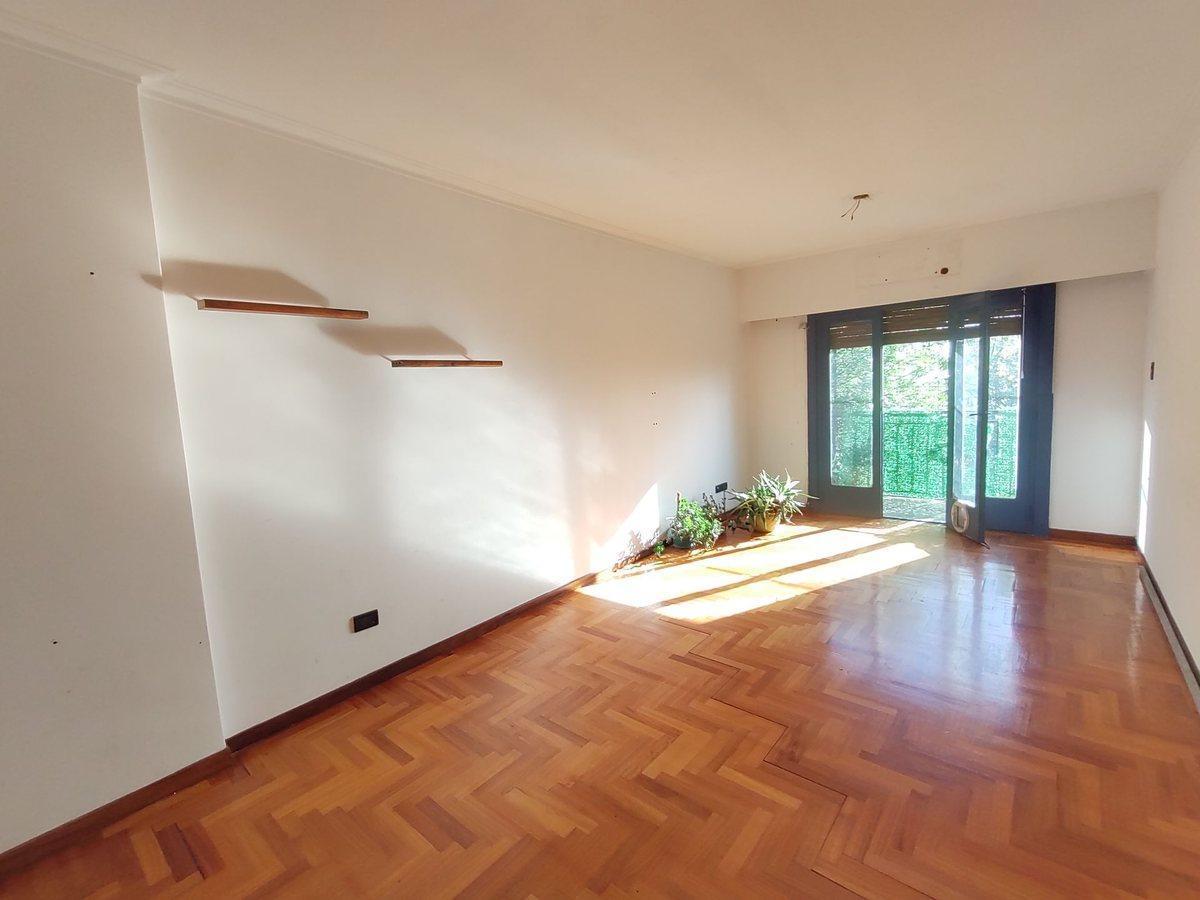 Foto de VENTA DEPARTAMENTO 4 AMBIENTES BALCON CORRIDO, imagen 3