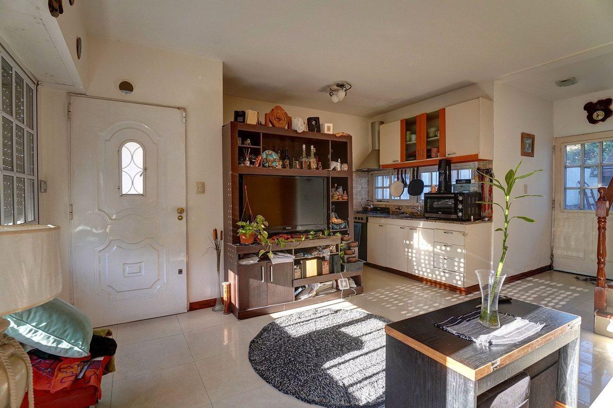 Foto de Venta PH 2 amb con altillo y patio | Monte Castro, imagen 2