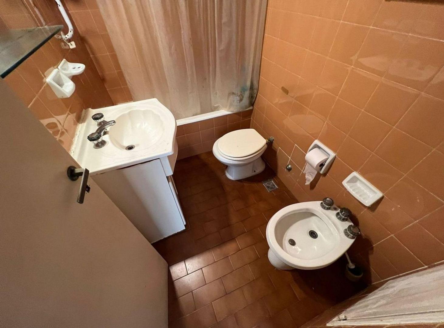 Foto de Depto 2 ambientes en ALQUILER en Villa Del Parque, imagen 2