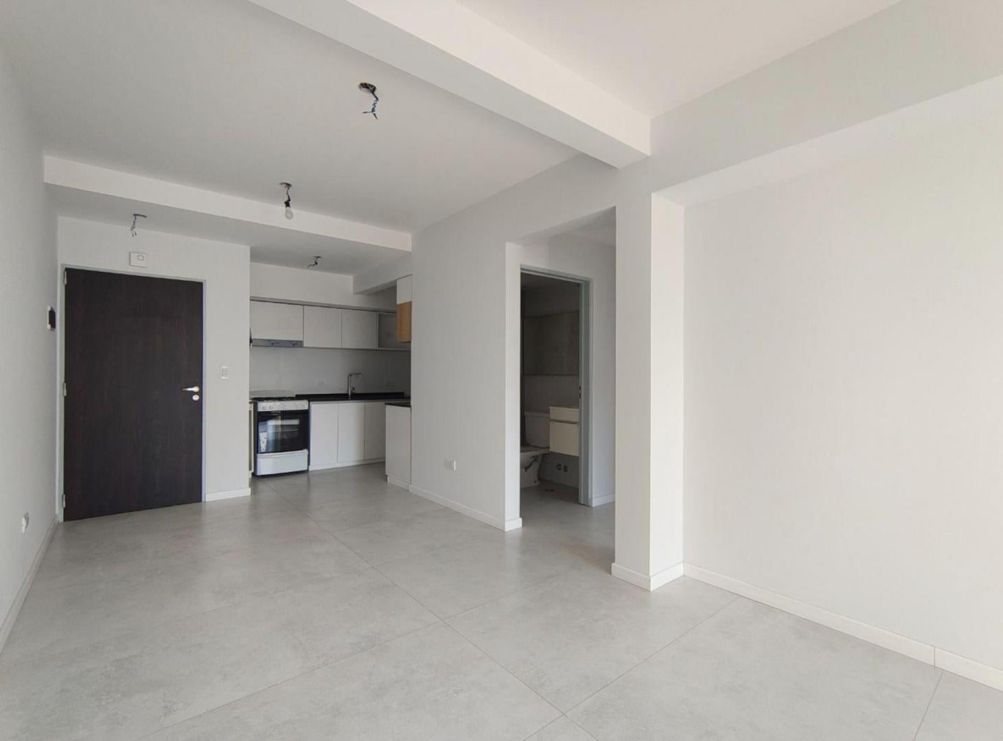 Foto de VENTA 2 AMBIENTES ESTRENAR BAÑO SUITE VESTIDOR, imagen 1