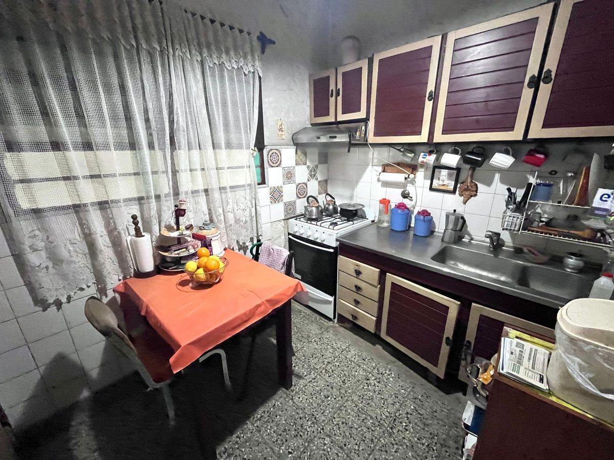 Foto de Casa 3 dormitorios fondo jardín pileta garage, imagen 5