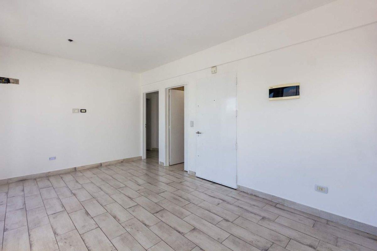 Foto de VENTA DEPARTAMENTO 2 AMBIENTES, TERRAZA y PARRILLA, imagen 3
